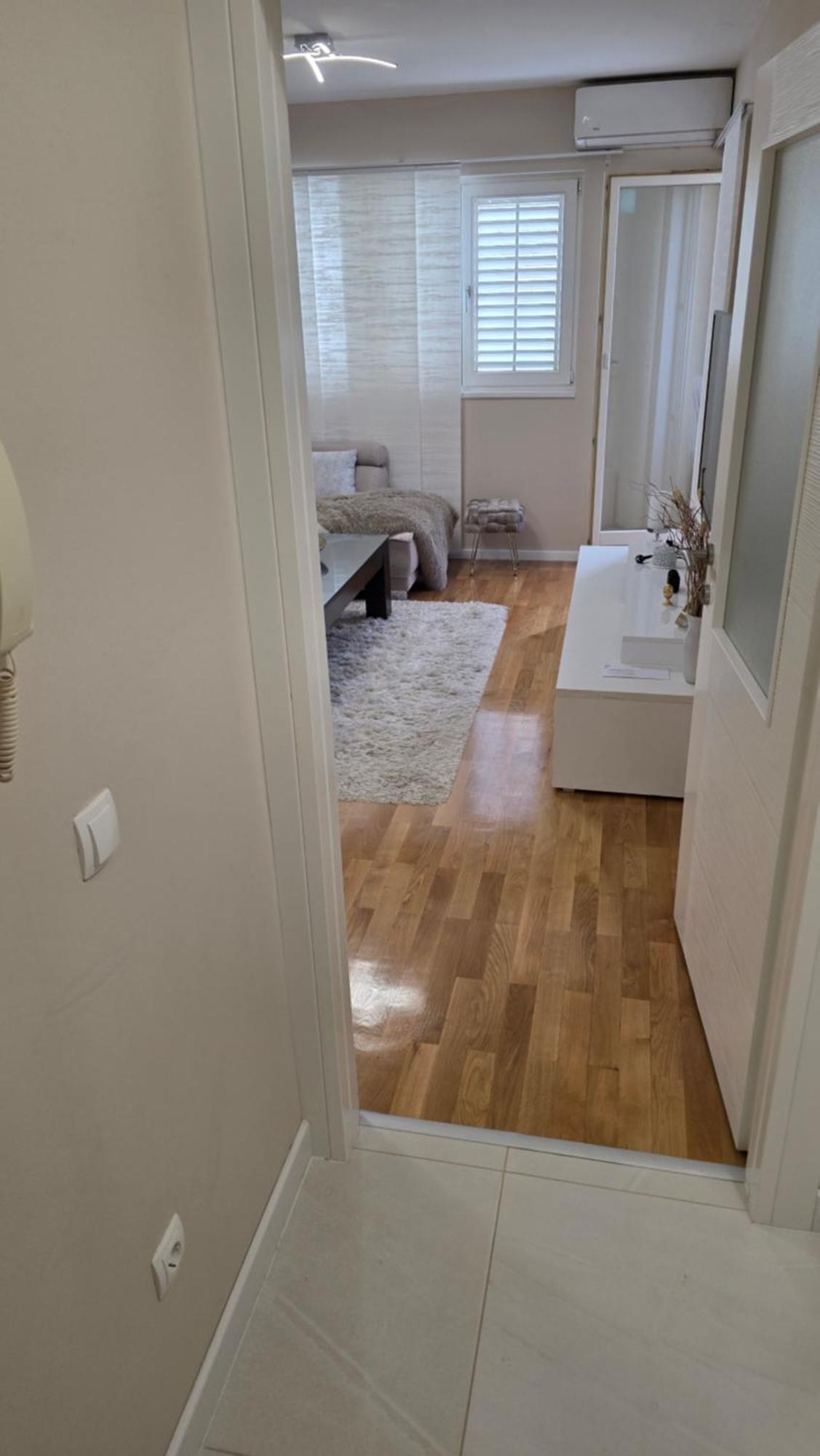 Apartment As *